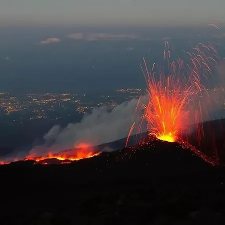 Ida House Апартаменти *